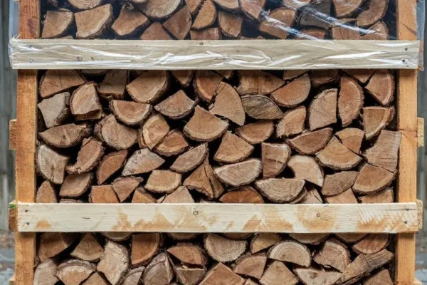 ovntørret egebrænde 1 palle ovntørret eg