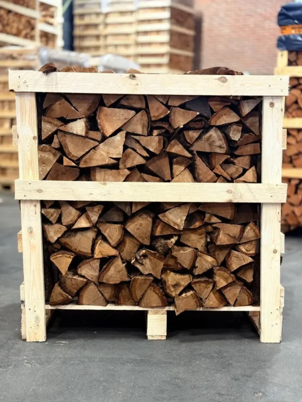 ½ palle ovntørret egebrænde 1,0 m3